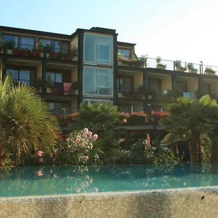 亚历山大酒店 酒店 4*