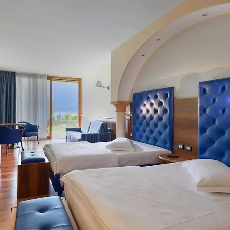 亚历山大酒店 酒店 利莫内-苏尔加达