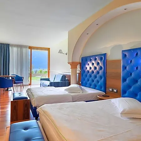 Alexander 4* Limone sul Garda