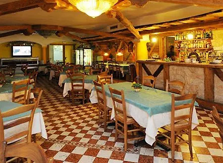 Hotel Alexander 4*