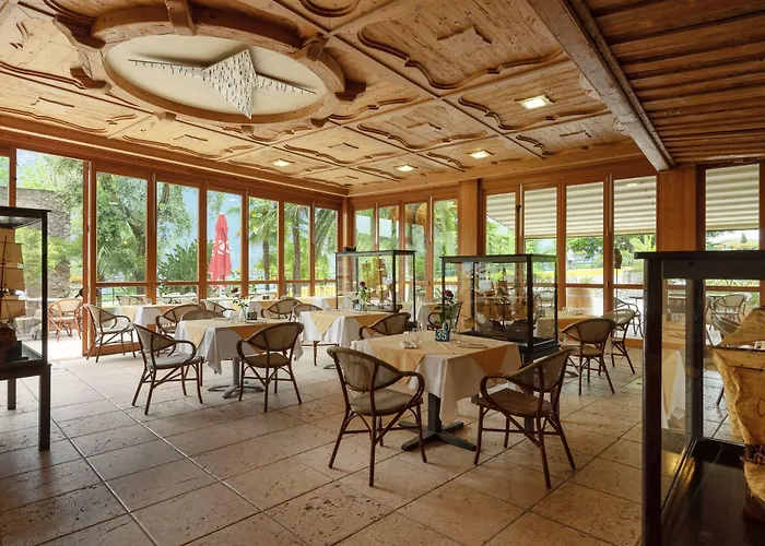 Alexander 4* Limone sul Garda