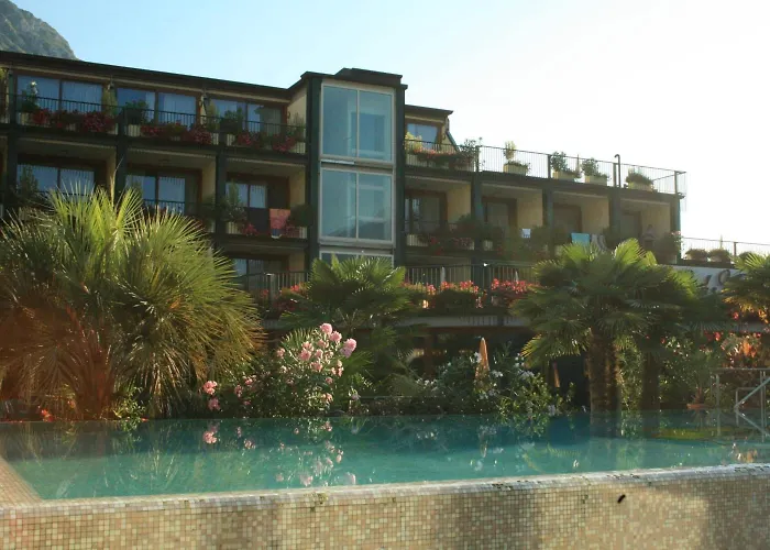 Alexander Hotel 4*