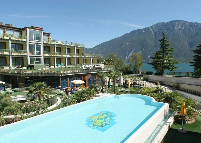 Alexander Hotel