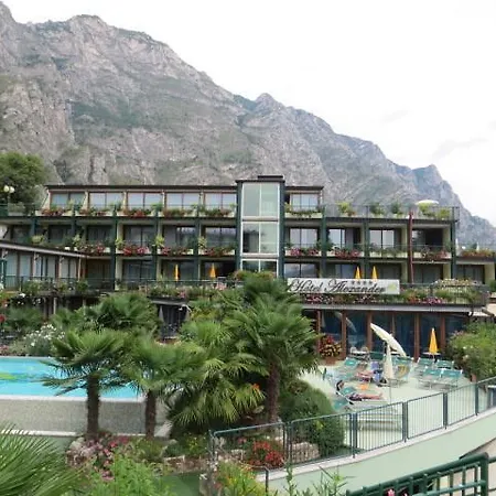 Alexander Hotel