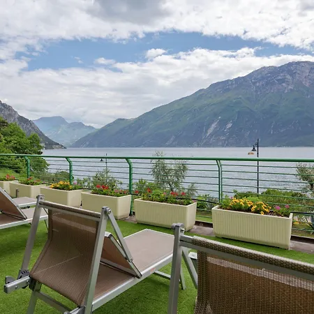 Alexander Hotel Limone sul Garda
